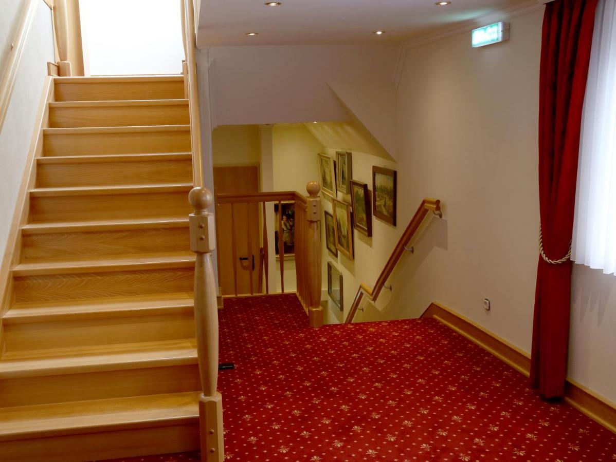 Hotel Vier Spitzen Lauenforde Exterior foto